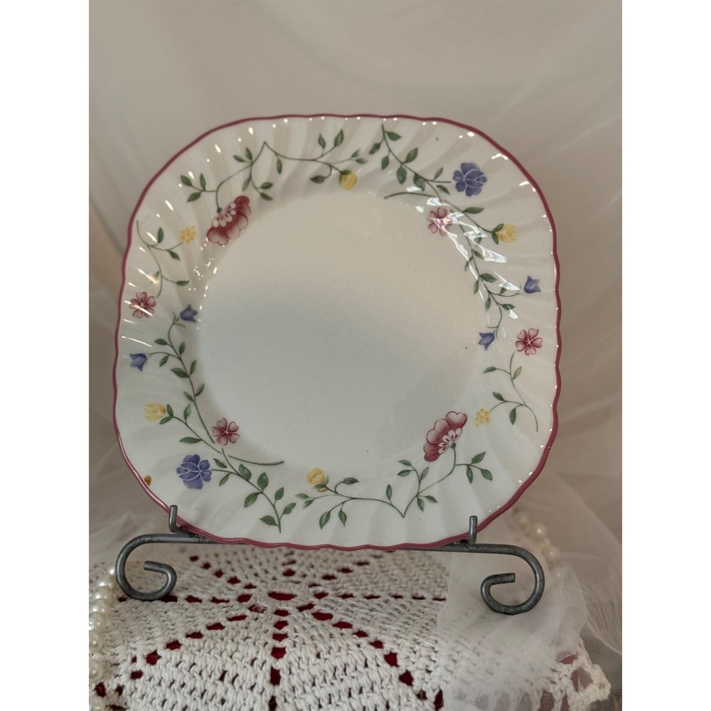 Johnson Brothers Summer‎ Chintz Salad Plate